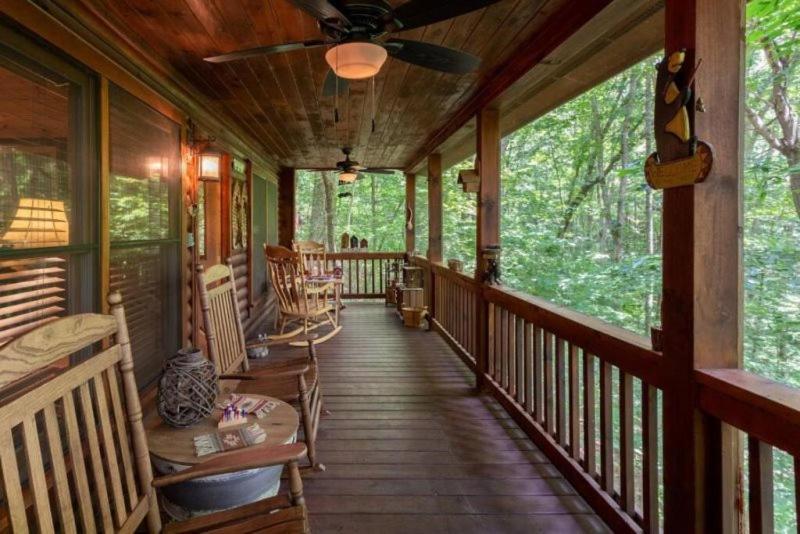 Mountain Spirit Cabin - Fireplace And Hot Tub Villa Блу Ридж Екстериор снимка
