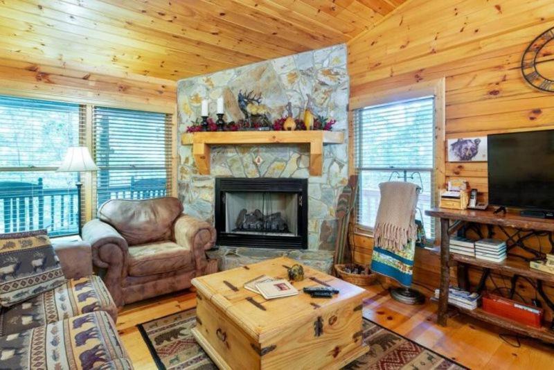 Mountain Spirit Cabin - Fireplace And Hot Tub Villa Блу Ридж Екстериор снимка